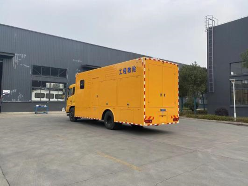 程力牌東風(fēng)天錦4000方排水車(chē)